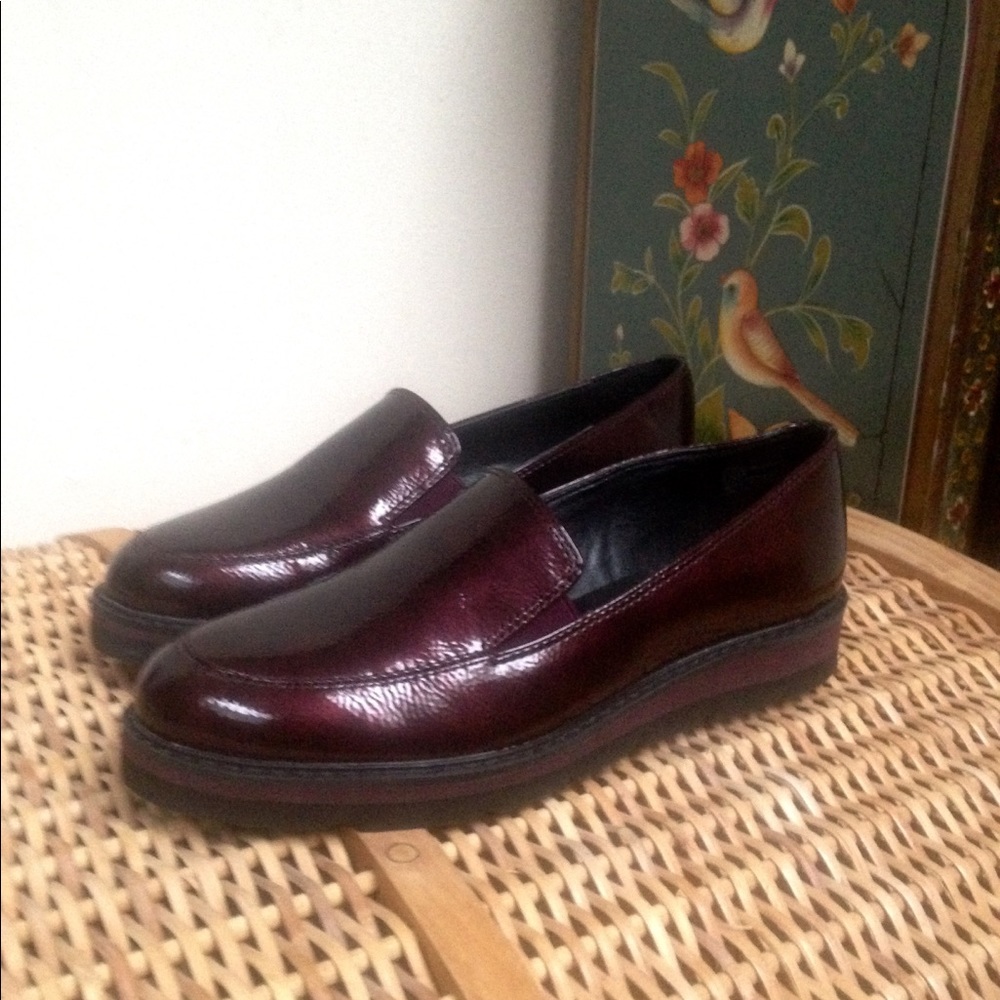 Never Worn--Stylish Loafers